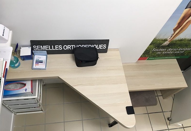 Pharmacie Cyprian — vue 4 de l'agencement