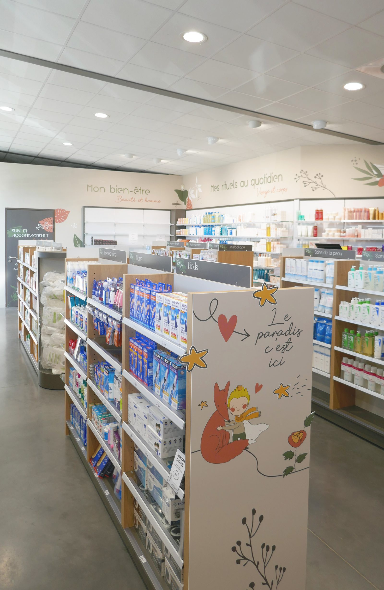 Pharmacie de Diémoz — vue 4 de l'agencement