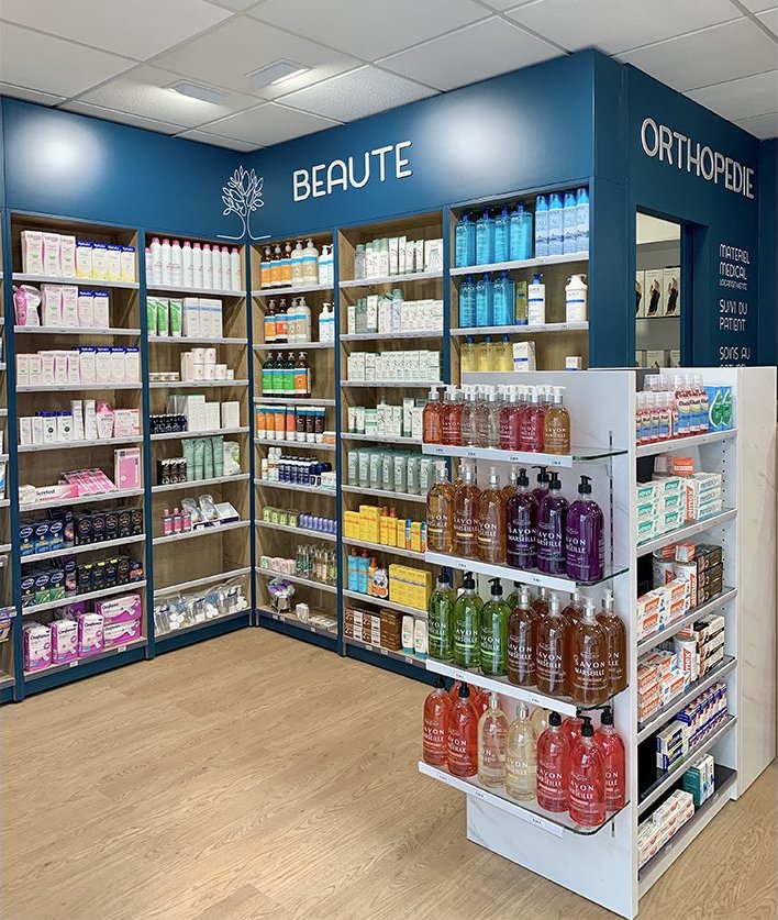 Pharmacie de Joppet — vue 2 de l'agencement