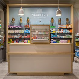 Pharmacie de la place du change — vue 2 de l'agencement