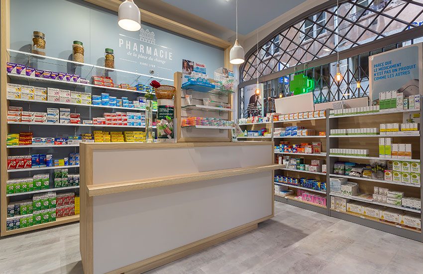 Pharmacie de la place du change — vue 3 de l'agencement