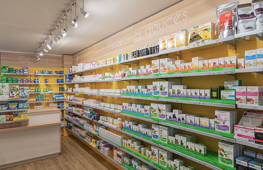 Pharmacie de Lugrin — vue 4 de l'agencement