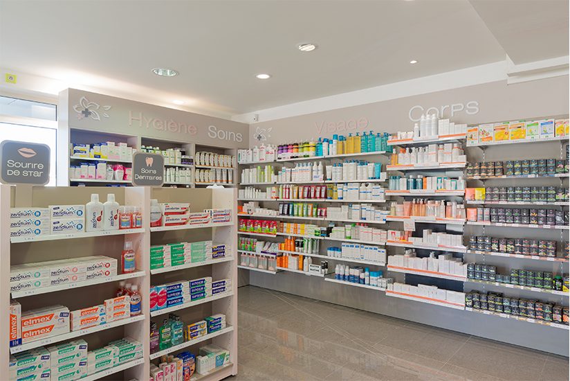 Pharmacie de Mouxy — vue 4 de l'agencement