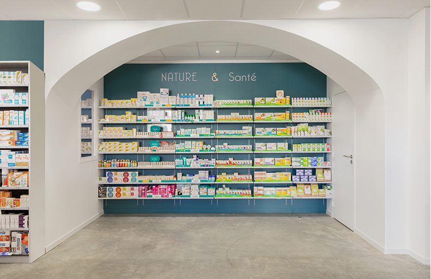 Pharmacie de Saint Martin — vue 3 de l'agencement
