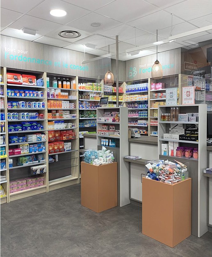 Pharmacie du Champ de Mars — Agencement par Intemporelles à Lyon
