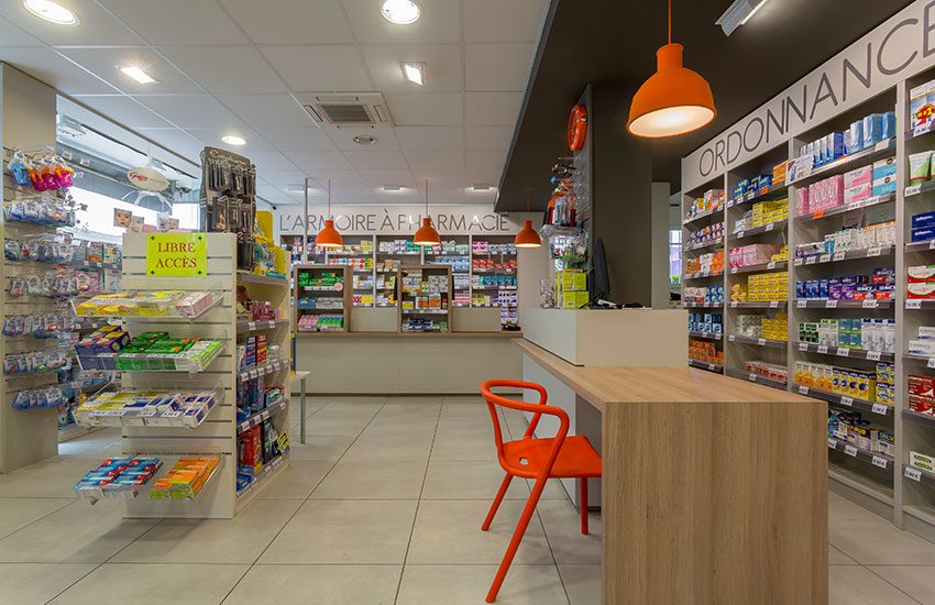 Pharmacie du Mollard — Agencement par Intemporelles à Lyon