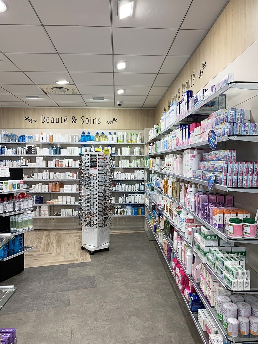 Pharmacie Wilson — vue 4 de l'agencement
